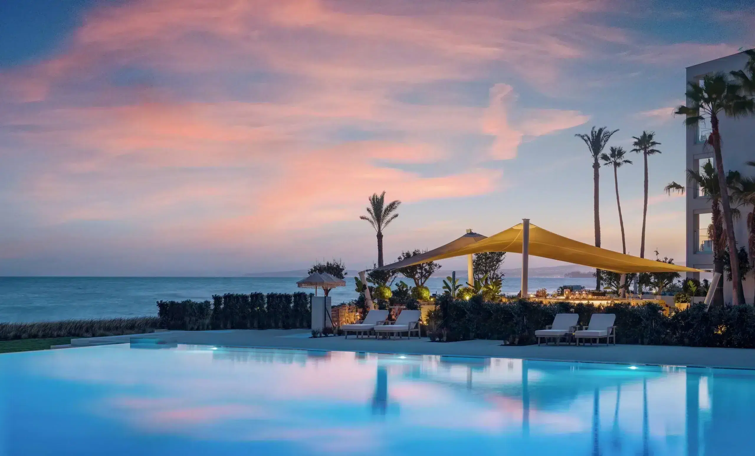 Ikos Andalusia Deluxe Pool Sunset_2880x1738 (1)