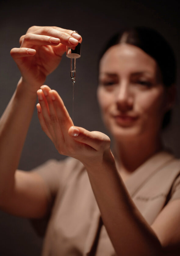 Ikos Resorts_Spa Treatment Preparation _1400x2100 (1)