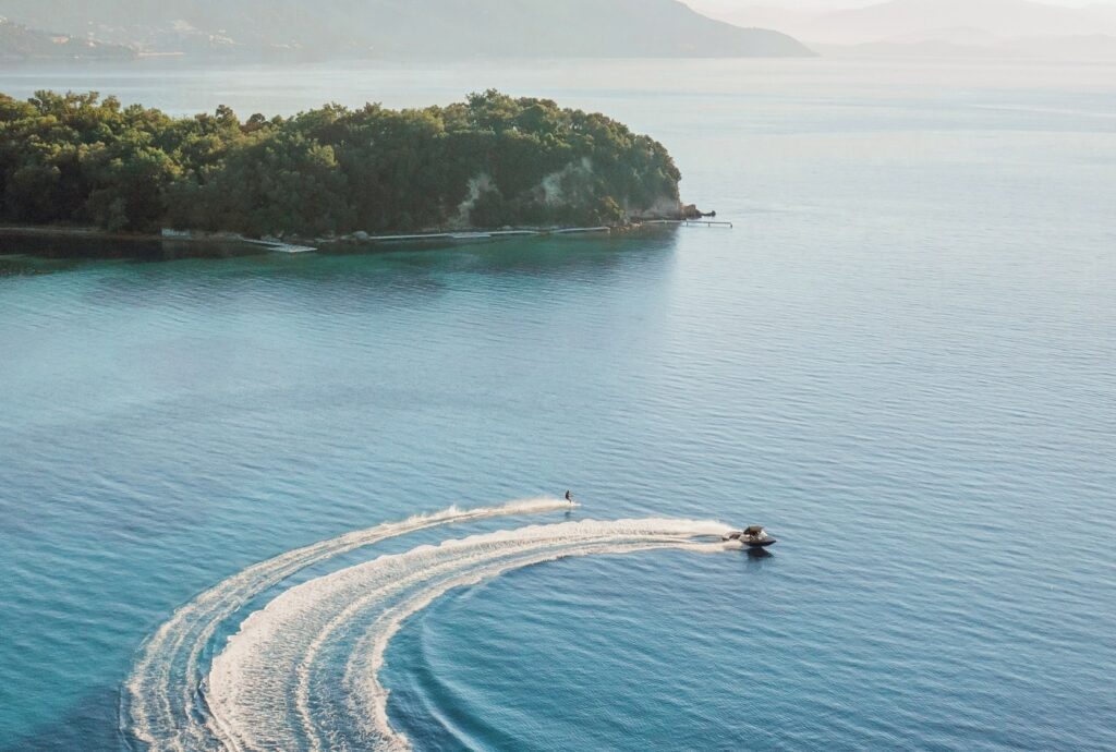 ikos-dassia_waterski-crop