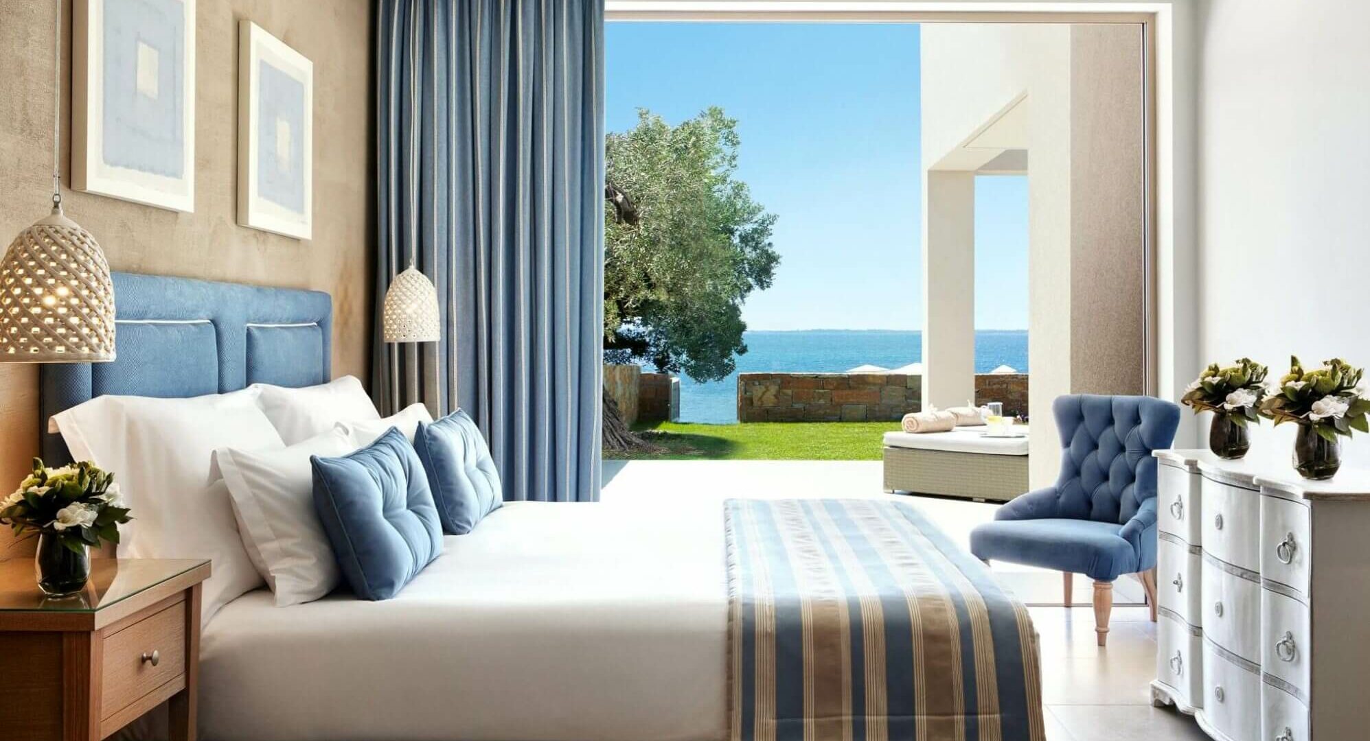 ikos-olivia-rooms-deluxe-two-bedroom-bungalow-suite-beachfront-room-b-slider-e1469629656314-2-1