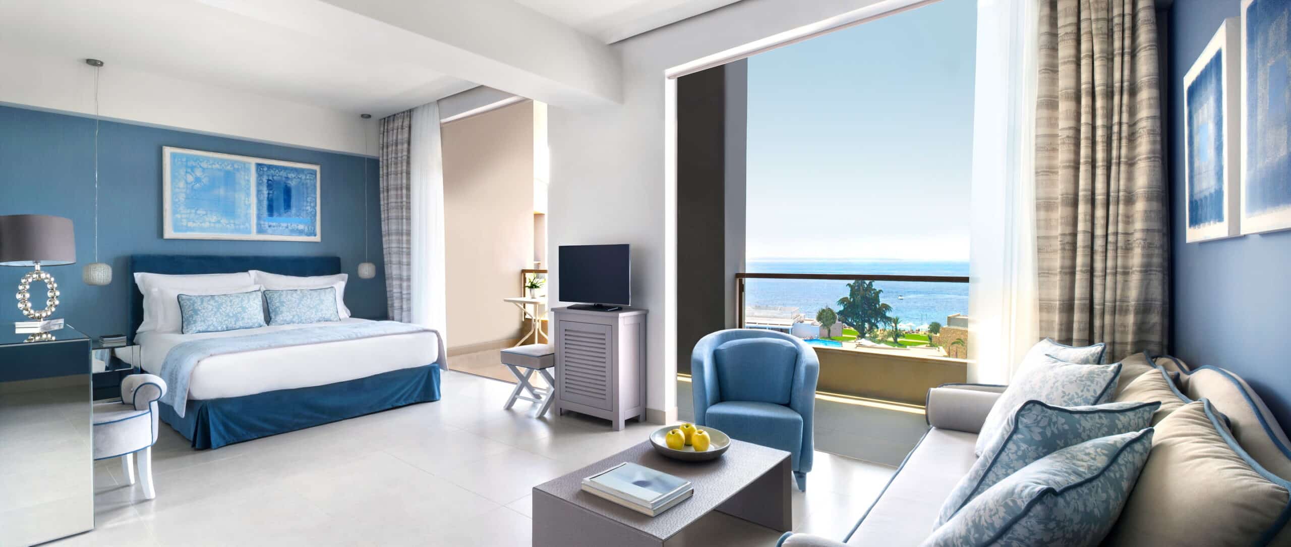 panorama-junior-suite-sea-view_2880x1220