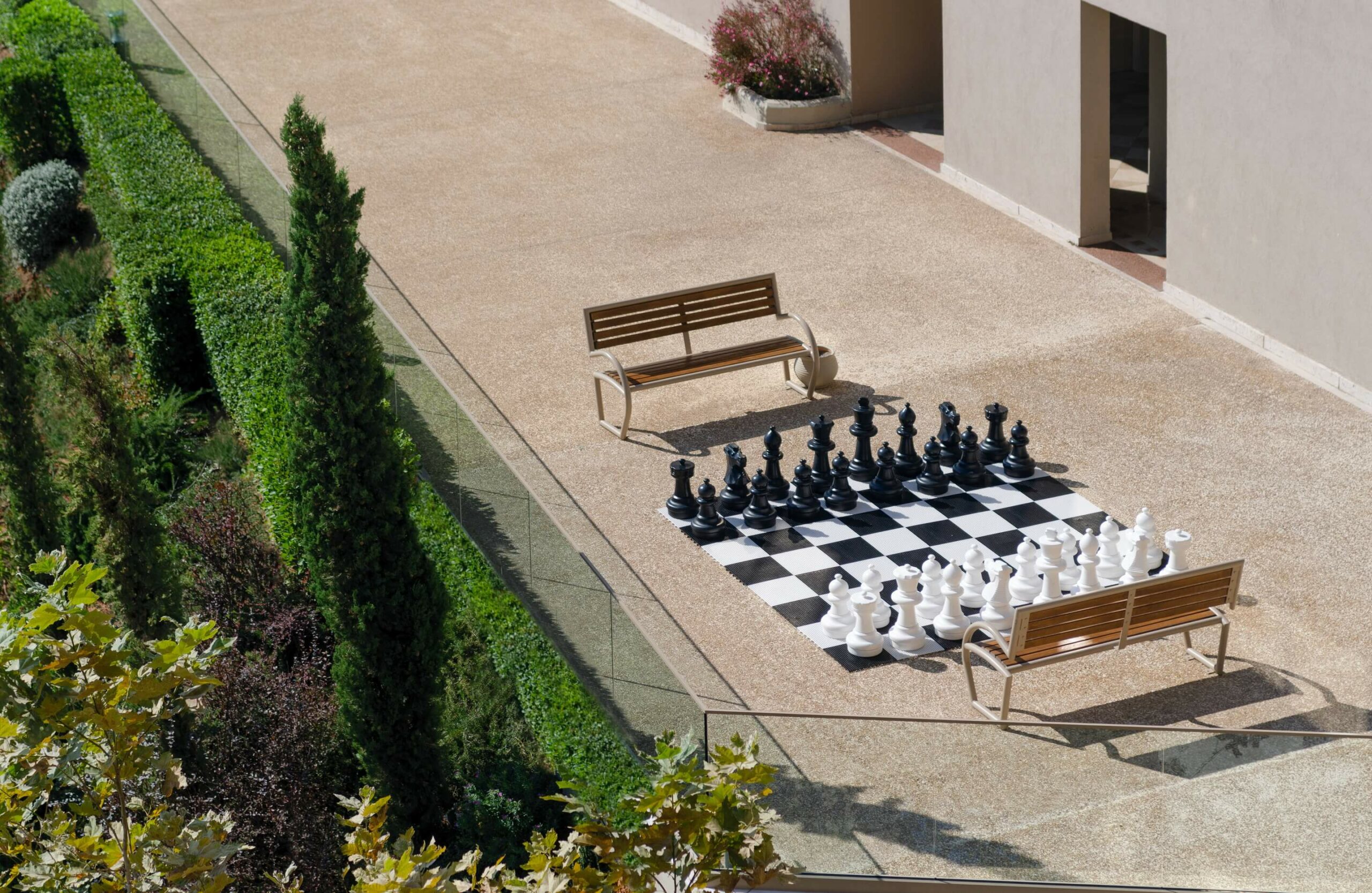 ikos-oceania-_-outdoor-chess-board-_2880x1875-1