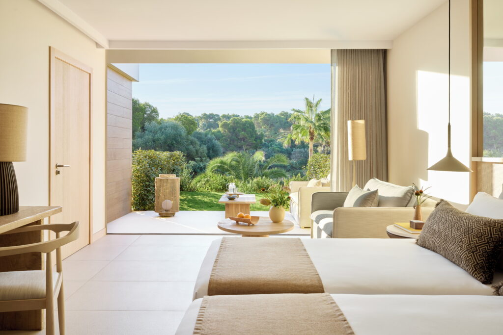 Ikos Porto Petro _ Family Room Private Garden Garden ViewPP23_3-0150_2880x1921