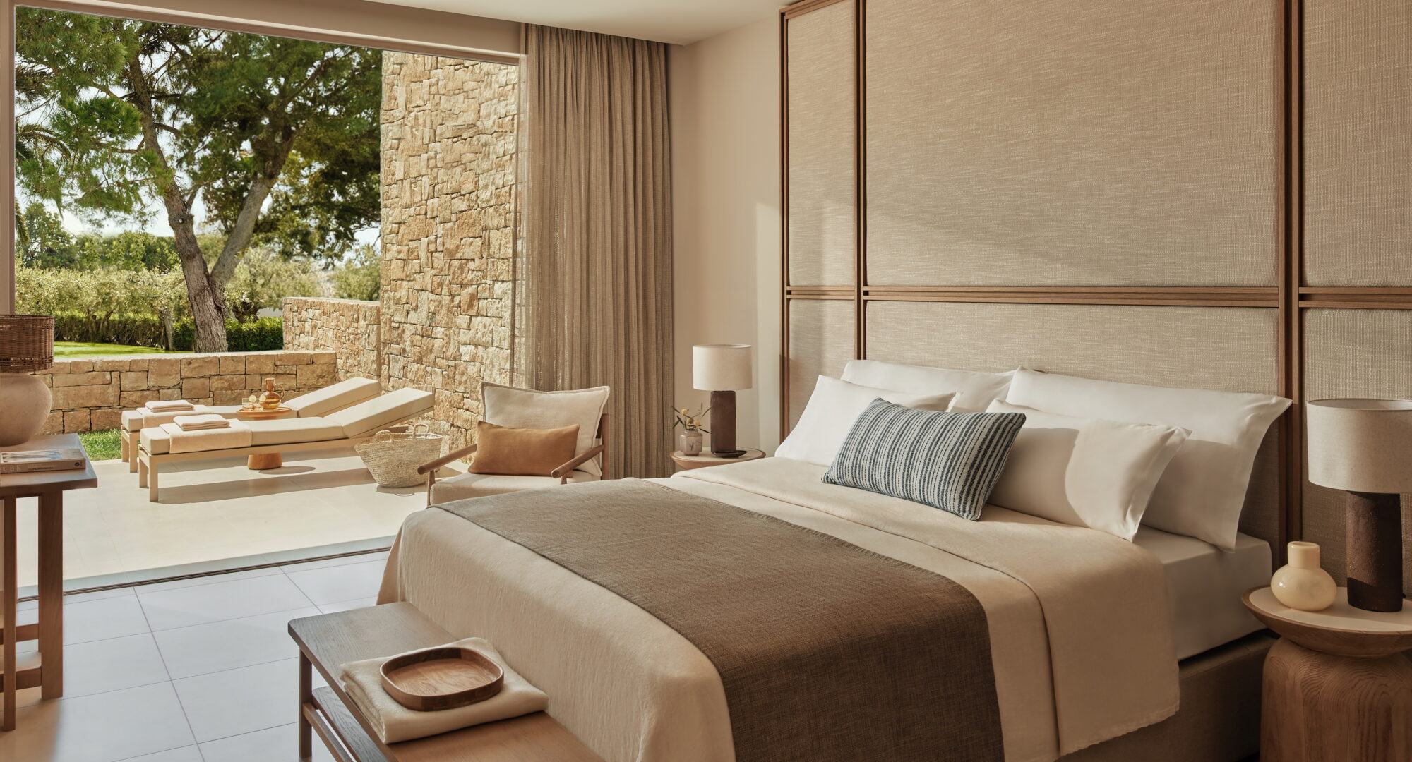 Deluxe One Bedroom Bungalow Suite with Private Garden